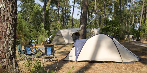 Camping dans les Landes : 3 sites de tentes étonnants à visiter !